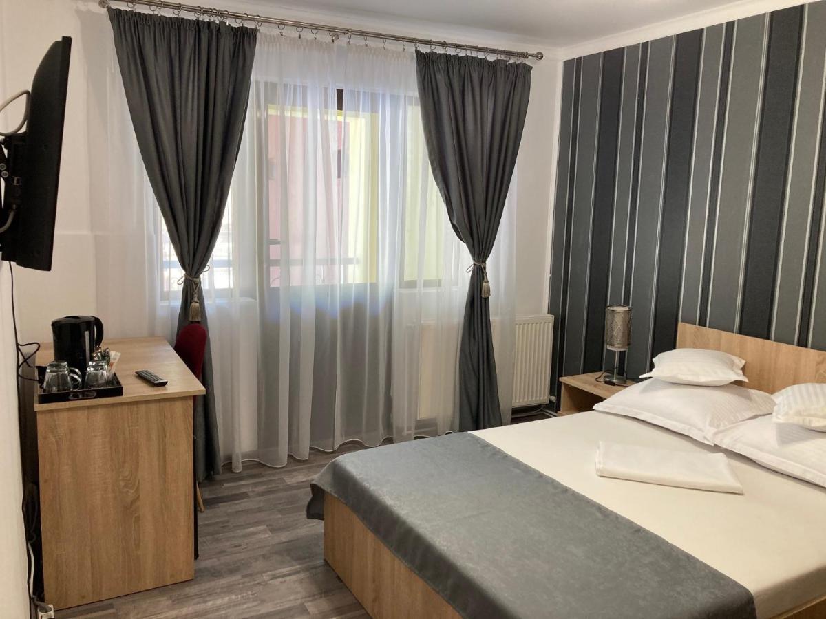 Casa Adriana Hotel Băile Herculane Buitenkant foto
